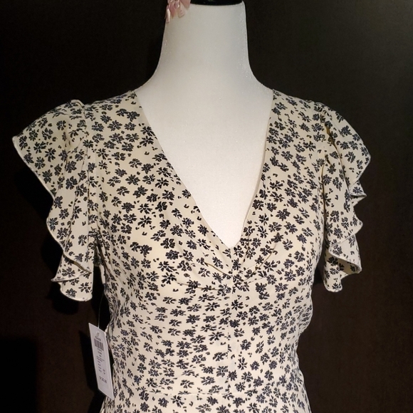 🌸 Dress  flower print - Picture 1 of 6